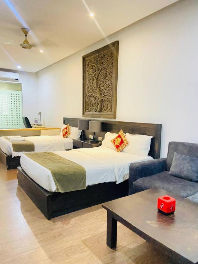 Blue Crystal Boutique Hotel 프놈펜 외부 사진