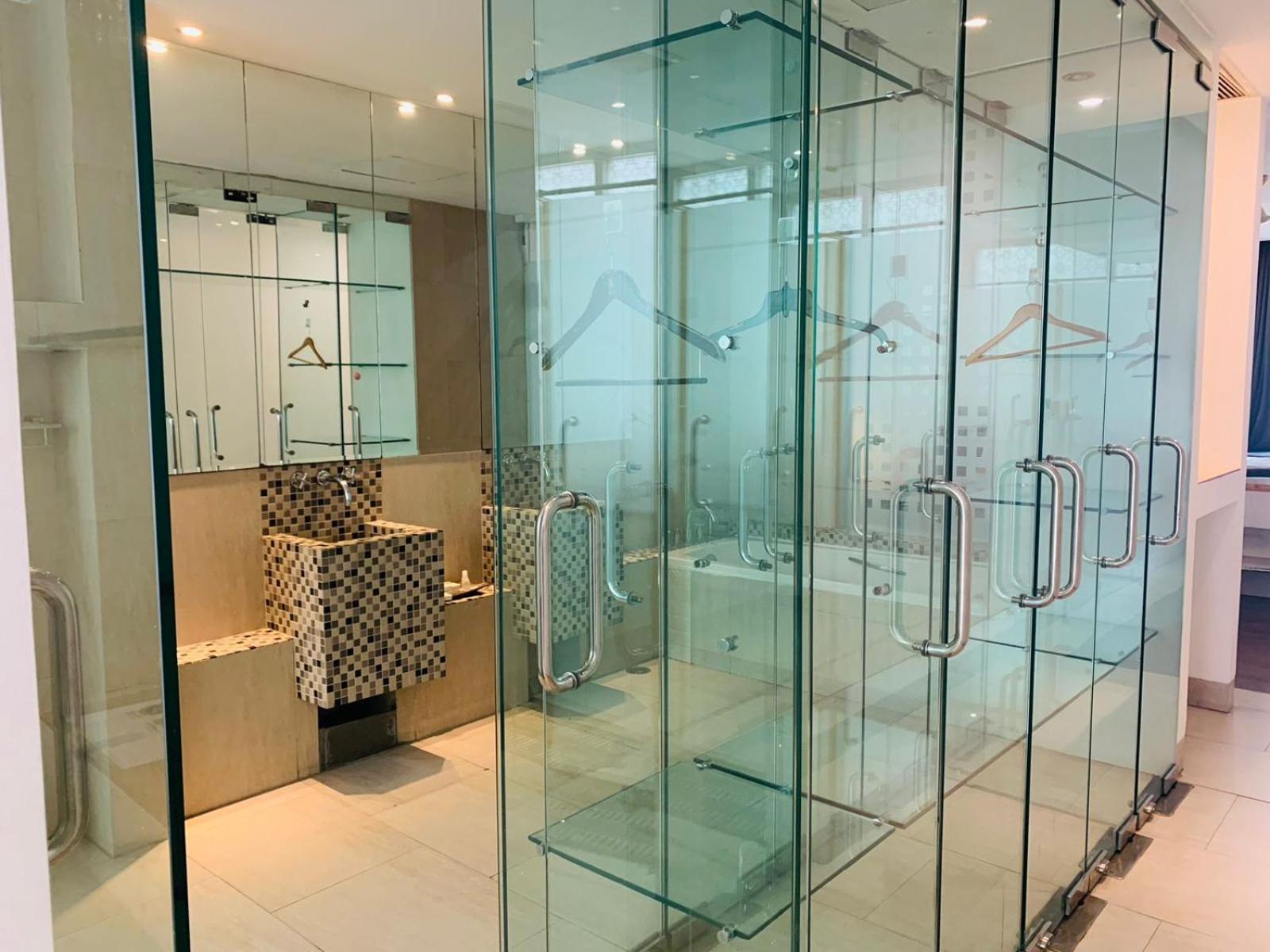 Blue Crystal Boutique Hotel 프놈펜 외부 사진